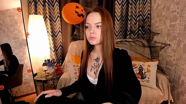 MelissaBell  online show from 10/21/25, 01:49