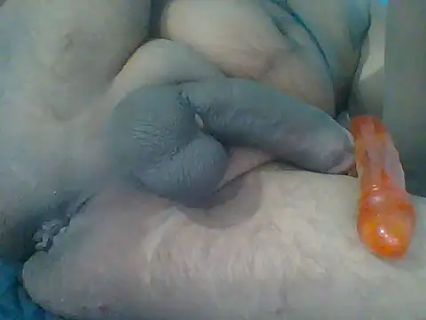 Snapshot of up_boy chatting on 11/19/25, 04:40 up boy online show from 11/19/25, 04:40