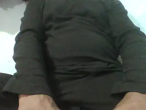 Snapshot of up_boy chatting on 12/05/25, 02:37 up boy online show from 12/05/25, 02:37