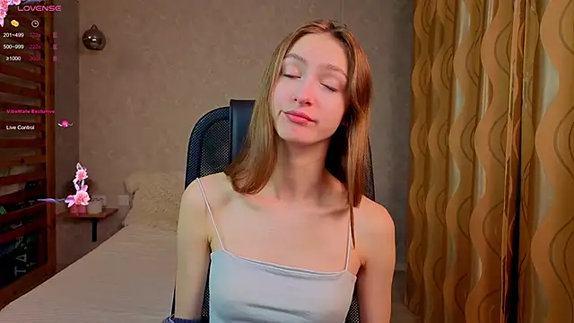 Candy Mandyy online show from 11/04/25, 02:04