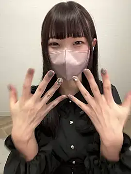 Snapshot of Reina_cute_00_ chatting on 01/19/26, 04:27 Reina cute 00 online show from 01/19/26, 04:27