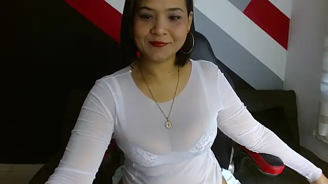 luna merie online show from 11/22/25, 05:45