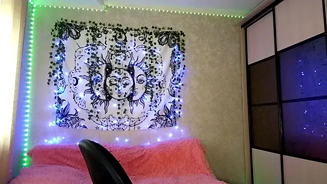 VETT KITTY online show from 10/30/25, 07:50