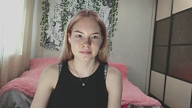 VETT KITTY online show from 11/29/25, 06:46