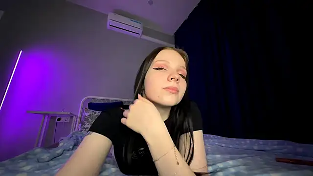 lunavoyce online show from 11/09/25, 04:22