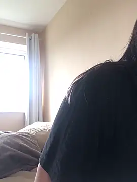 YourFrenchFeliciexo online show from 04/15/26, 02:32