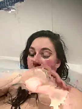 YourFrenchFeliciexo online show from 12/16/25, 08:13