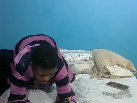 Snapshot of SexySlender_ chatting on 11/16/25, 04:56 SexySlender online show from 11/16/25, 04:56