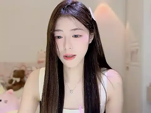 Onecutelittle online show from 10/24/25, 04:50