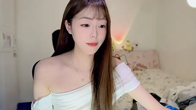 Onecutelittle online show from 11/25/25, 01:06