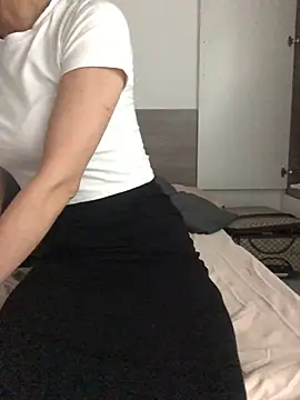 Kylie beem online show from 07/11/26, 08:36