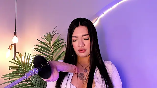 Juli Casanova online show from 11/03/25, 01:15