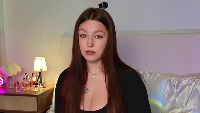  Tessa May  online show from 10/29/25, 09:14