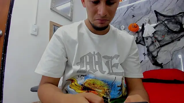 Alan-Smith1 online show from 10/23/25, 07:34