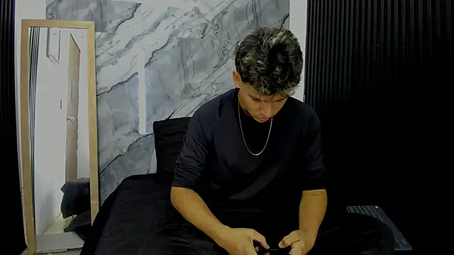 Alan-Smith1 online show from 11/19/25, 07:25