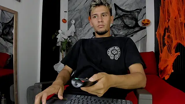 Alan-Smith1 online show from 10/21/25, 07:46