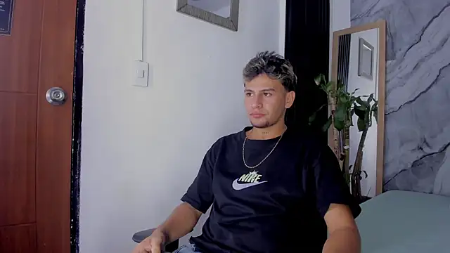 Alan-Smith1 online show from 11/15/25, 07:51