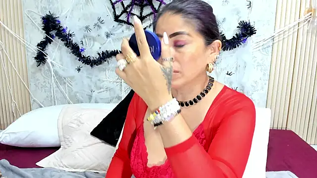 kendraalee online show from 10/21/25, 03:11