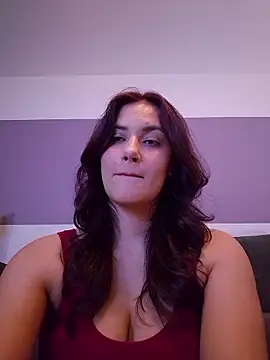 Snapshot of MiaRides19 chatting on 01/11/26, 09:44 MiaRides19 online show from 01/11/26, 09:44