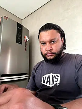 Snapshot of LoboCachorro chatting on 10/30/25, 01:09 LoboCachorro online show from 10/30/25, 01:09