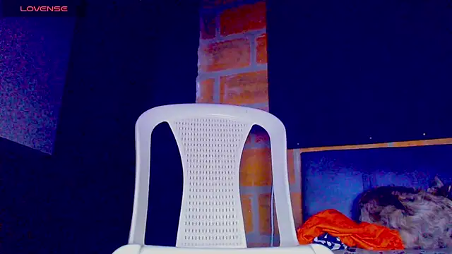 Snapshot of Anaconda_larga chatting on 02/02/26, 01:32 Anaconda larga online show from 02/02/26, 01:32