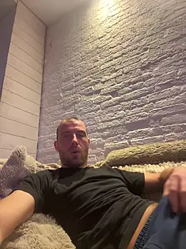 Rotteei1 online show from 12/19/25, 08:38