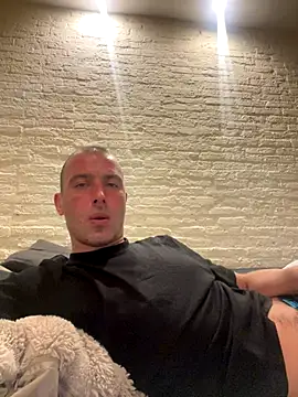 Rotteei1 online show from 11/04/25, 06:44