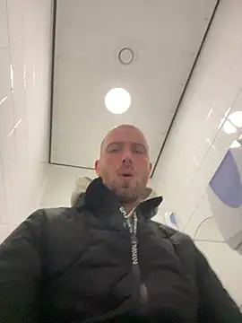 Rotteei1 online show from 02/18/26, 08:44