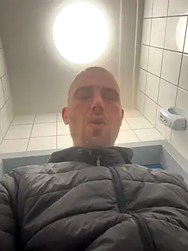 Rotteei1 online show from 11/13/25, 12:42