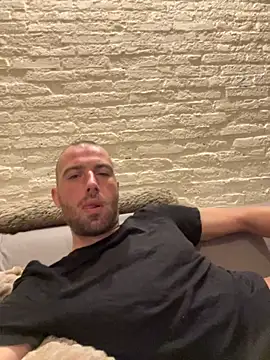 Rotteei1 online show from 11/01/25, 07:02