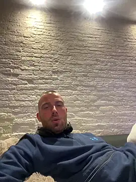 Rotteei1 online show from 11/18/25, 05:38