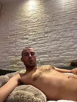 Rotteei1 online show from 11/25/25, 07:36