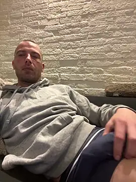 Rotteei1 online show from 03/11/26, 09:36