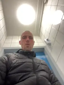 Rotteei1 online show from 11/10/25, 02:44