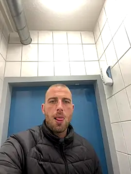 Rotteei1 online show from 11/17/25, 12:31