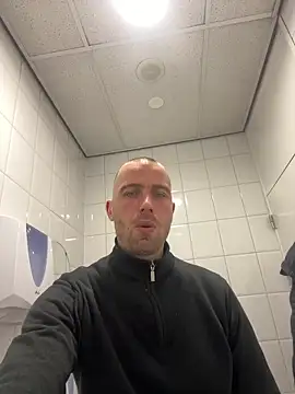 Rotteei1 online show from 02/09/26, 09:18