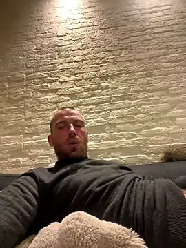 Rotteei1 online show from 11/20/25, 05:46