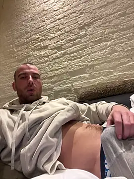 Rotteei1 online show from 12/16/25, 04:06