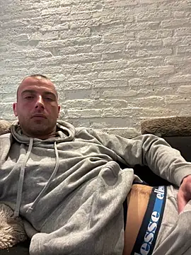 Rotteei1 online show from 03/09/26, 09:46