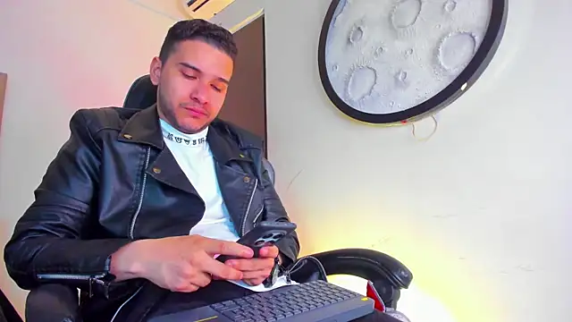 mike 257 online show from 02/07/26, 11:29