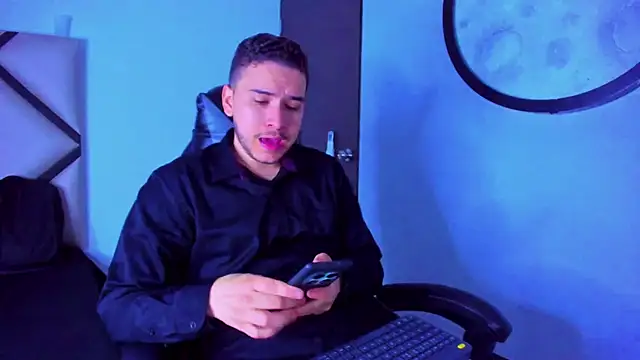 mike 257 online show from 12/15/25, 12:44