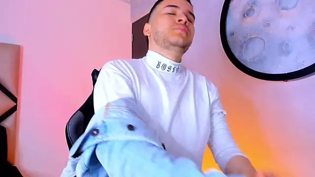 mike 257 online show from 11/15/25, 11:47