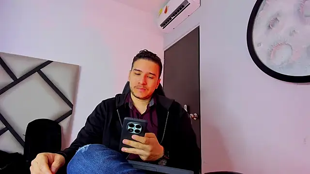 mike 257 online show from 10/24/25, 11:53