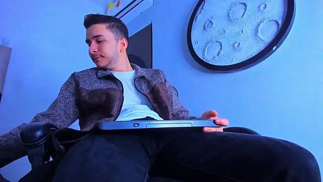 mike 257 online show from 01/10/26, 12:11