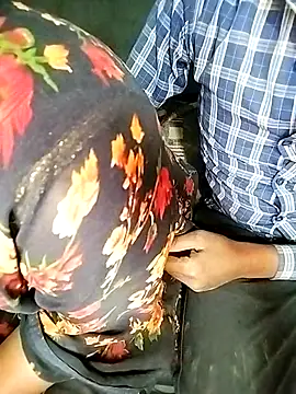 Hot cauple indian online show from 02/13/26, 08:58