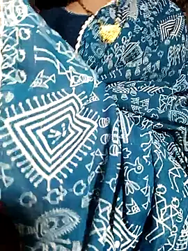 Hot cauple indian online show from 04/11/26, 08:07