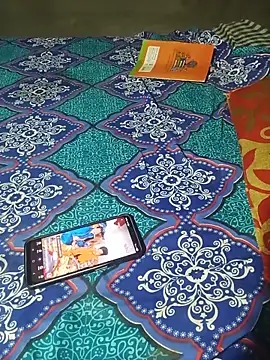 Hot cauple indian online show from 05/24/26, 05:07