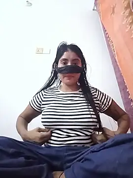 Snapshot of Hot_Angle chatting on 06/07/26, 02:00 Hot Angle online show from 06/07/26, 02:00