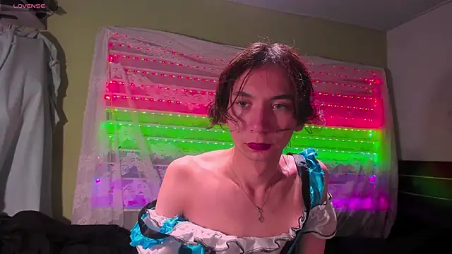 najimi uwu online show from 11/28/25, 12:11