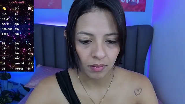 Aria Russo online show from 11/20/25, 02:40